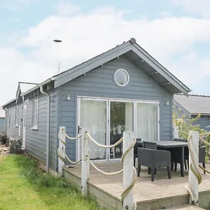  Holiday home Sea Breeze United Kingdom
