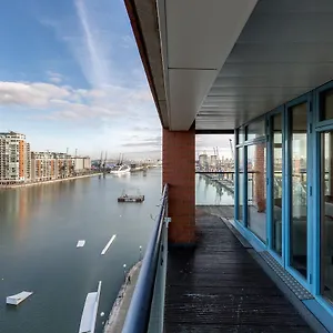  Apartment Docks Excel United Kingdom